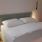 Appprusnik Apartment *