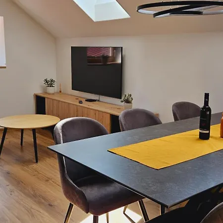 Appprusnik Apartment *